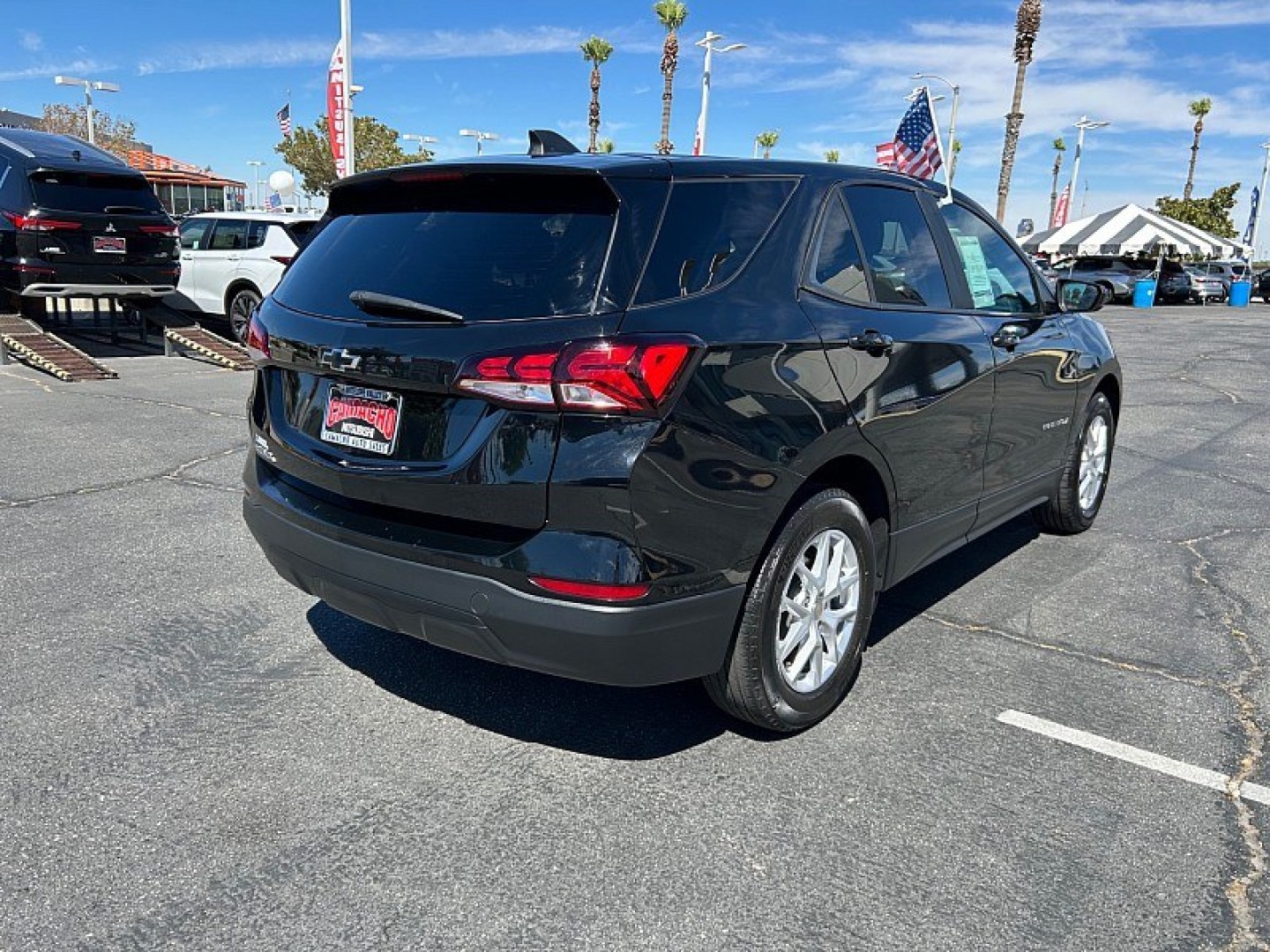 2023 Chevrolet Equinox (3GNAXHEG1PL) with an 4-Cyl Turbo 1.5 Liter engine, Automatic 6-Spd w/Overdrive transmission, located at 412 Auto Vista Drive, Palmdale, 93551, (661) 945-0620, 34.592636, -118.136681- Photo#5