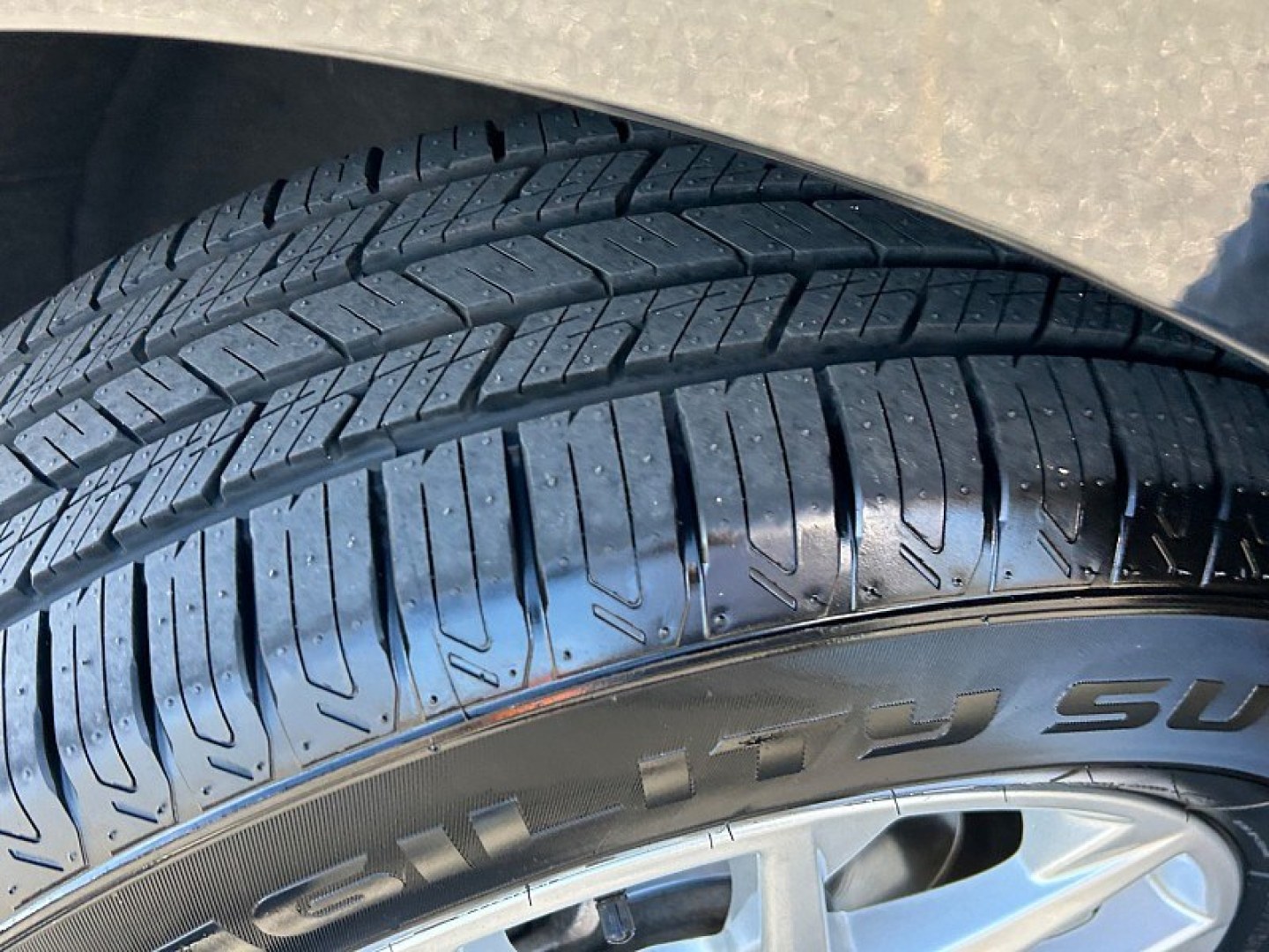 2023 Chevrolet Equinox (3GNAXHEG1PL) with an 4-Cyl Turbo 1.5 Liter engine, Automatic 6-Spd w/Overdrive transmission, located at 412 Auto Vista Drive, Palmdale, 93551, (661) 945-0620, 34.592636, -118.136681- Photo#13