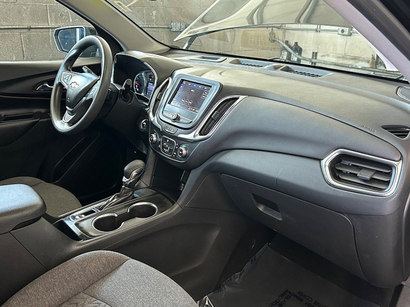 2023 Black Chevrolet Equinox (3GNAXKEG0PL) with an 4-Cyl Turbo 1.5 Liter engine, Automatic 6-Spd w/Overdrive transmission, located at 412 Auto Vista Drive, Palmdale, 93551, (661) 945-0620, 34.592636, -118.136681- Photo#19