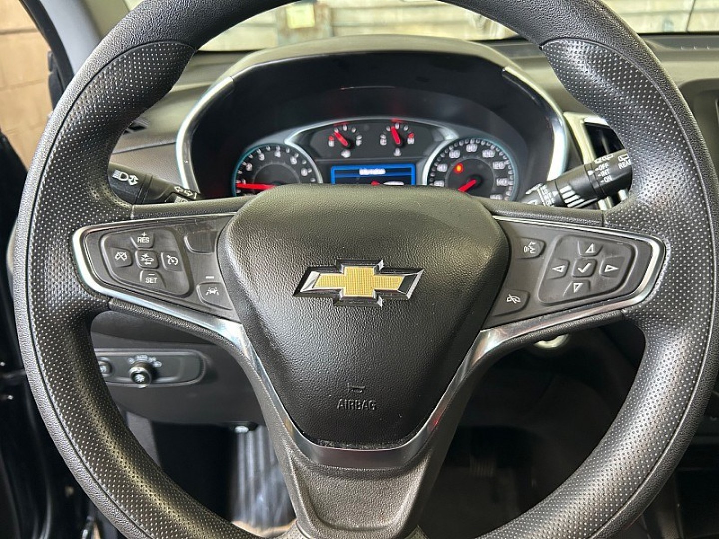 2023 Black Chevrolet Equinox (3GNAXKEG0PL) with an 4-Cyl Turbo 1.5 Liter engine, Automatic 6-Spd w/Overdrive transmission, located at 412 Auto Vista Drive, Palmdale, 93551, (661) 945-0620, 34.592636, -118.136681- Photo#8