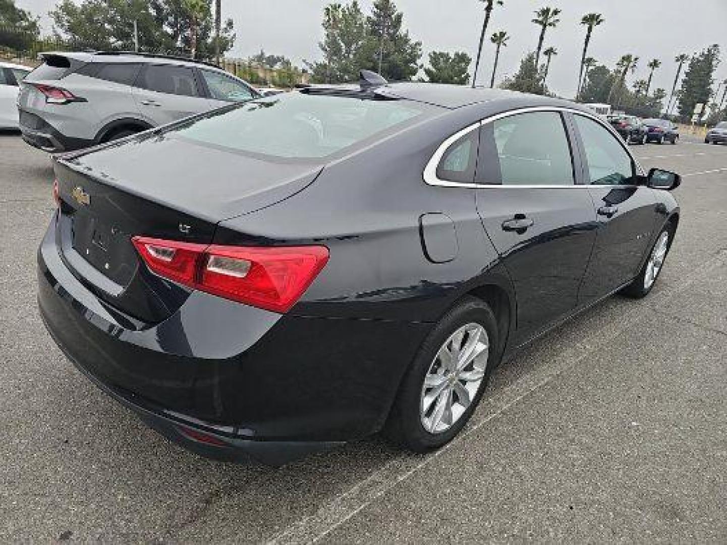 2023 BLACK Chevrolet Malibu (1G1ZD5ST6PF) with an 4-Cyl Turbo 1.5 Liter engine, Automatic CVT transmission, located at 412 Auto Vista Drive, Palmdale, 93551, (661) 945-0620, 34.592636, -118.136681 - Photo#3