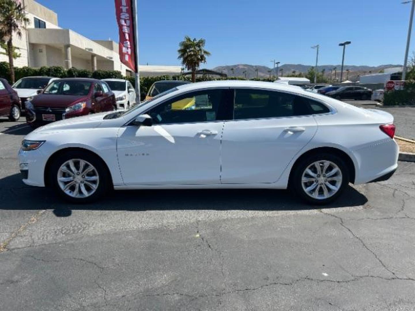 2023 WHITE Chevrolet Malibu (1G1ZD5ST8PF) with an 4-Cyl Turbo 1.5 Liter engine, Automatic CVT transmission, located at 412 Auto Vista Drive, Palmdale, 93551, (661) 945-0620, 34.592636, -118.136681 - Photo#3