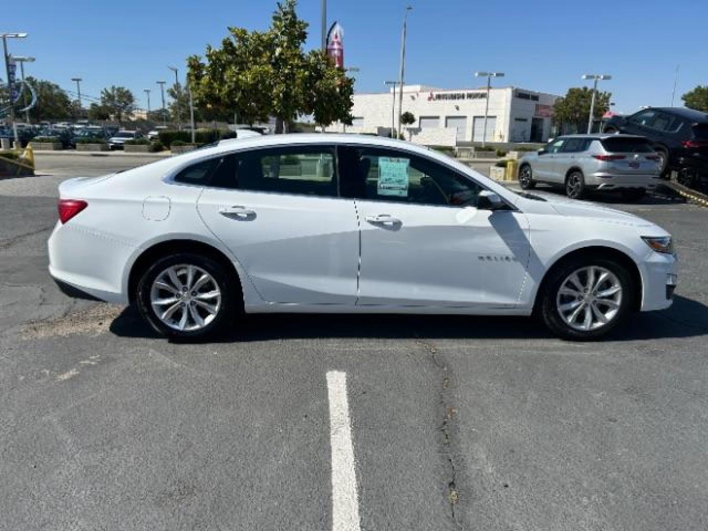 2023 WHITE Chevrolet Malibu (1G1ZD5ST8PF) with an 4-Cyl Turbo 1.5 Liter engine, Automatic CVT transmission, located at 412 Auto Vista Drive, Palmdale, 93551, (661) 945-0620, 34.592636, -118.136681 - Photo#9