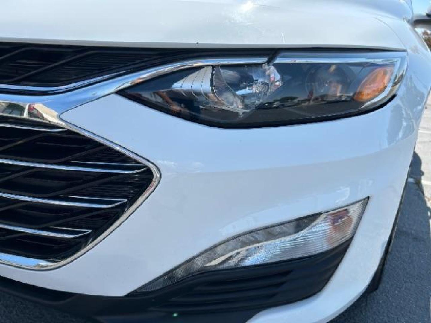 2023 WHITE Chevrolet Malibu (1G1ZD5ST2PF) with an 4-Cyl Turbo 1.5 Liter engine, Automatic CVT transmission, located at 412 Auto Vista Drive, Palmdale, 93551, (661) 945-0620, 34.592636, -118.136681 - Photo#9