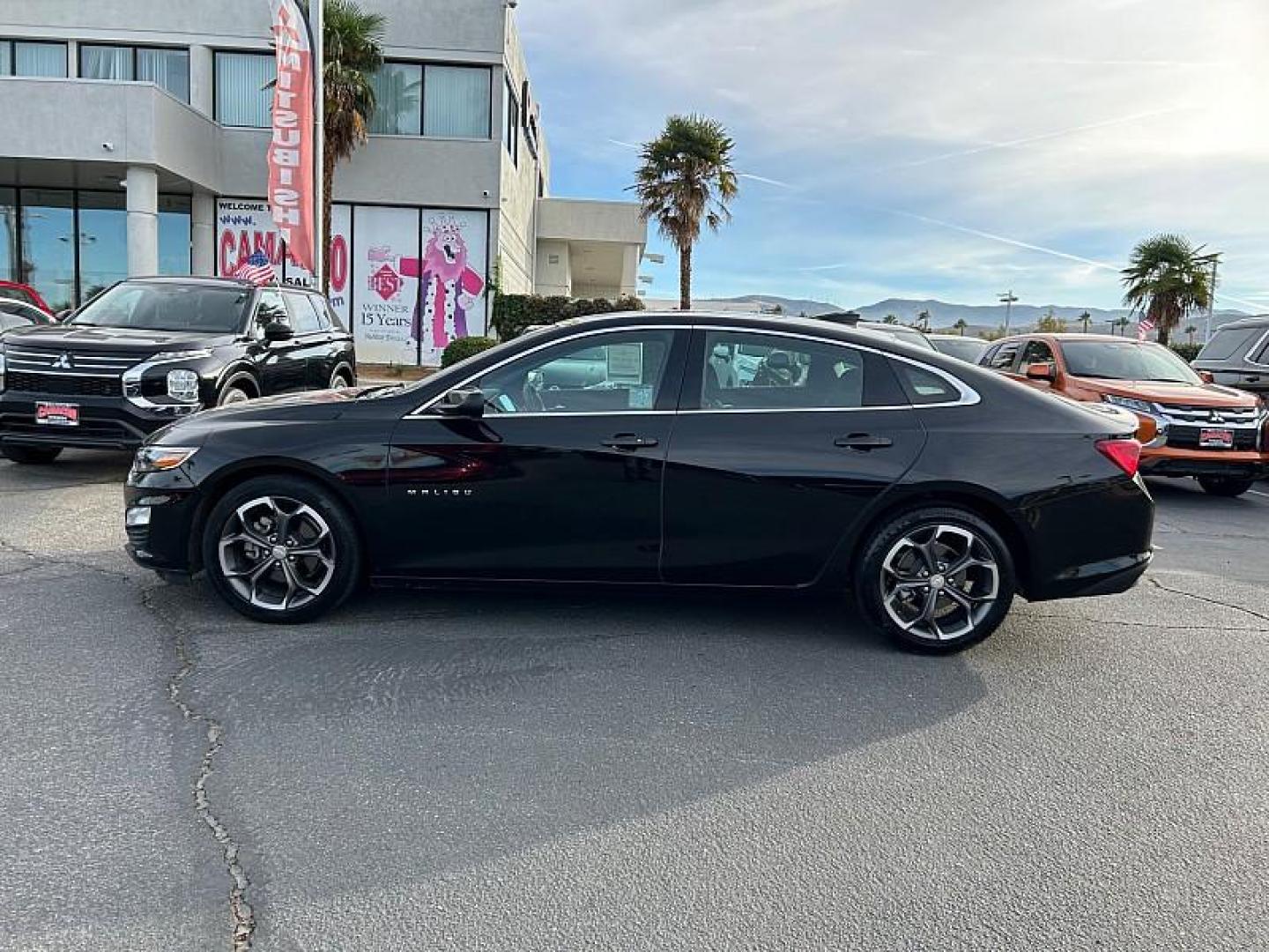 2023 BLACK Chevrolet Malibu (1G1ZD5ST8PF) with an 4-Cyl Turbo 1.5 Liter engine, Automatic CVT transmission, located at 412 Auto Vista Drive, Palmdale, 93551, (661) 945-0620, 34.592636, -118.136681 - Photo#8