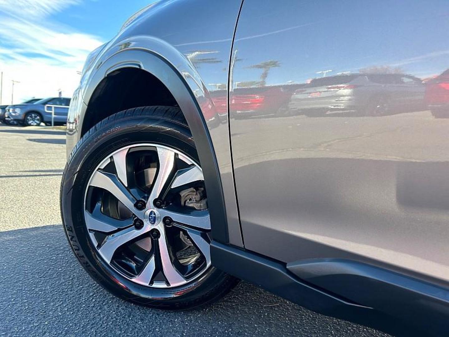 2023 GRAY Chevrolet Malibu (1G1ZD5ST2PF) with an 4-Cyl Turbo 1.5 Liter engine, Automatic CVT transmission, located at 412 Auto Vista Drive, Palmdale, 93551, (661) 945-0620, 34.592636, -118.136681 - Photo#12