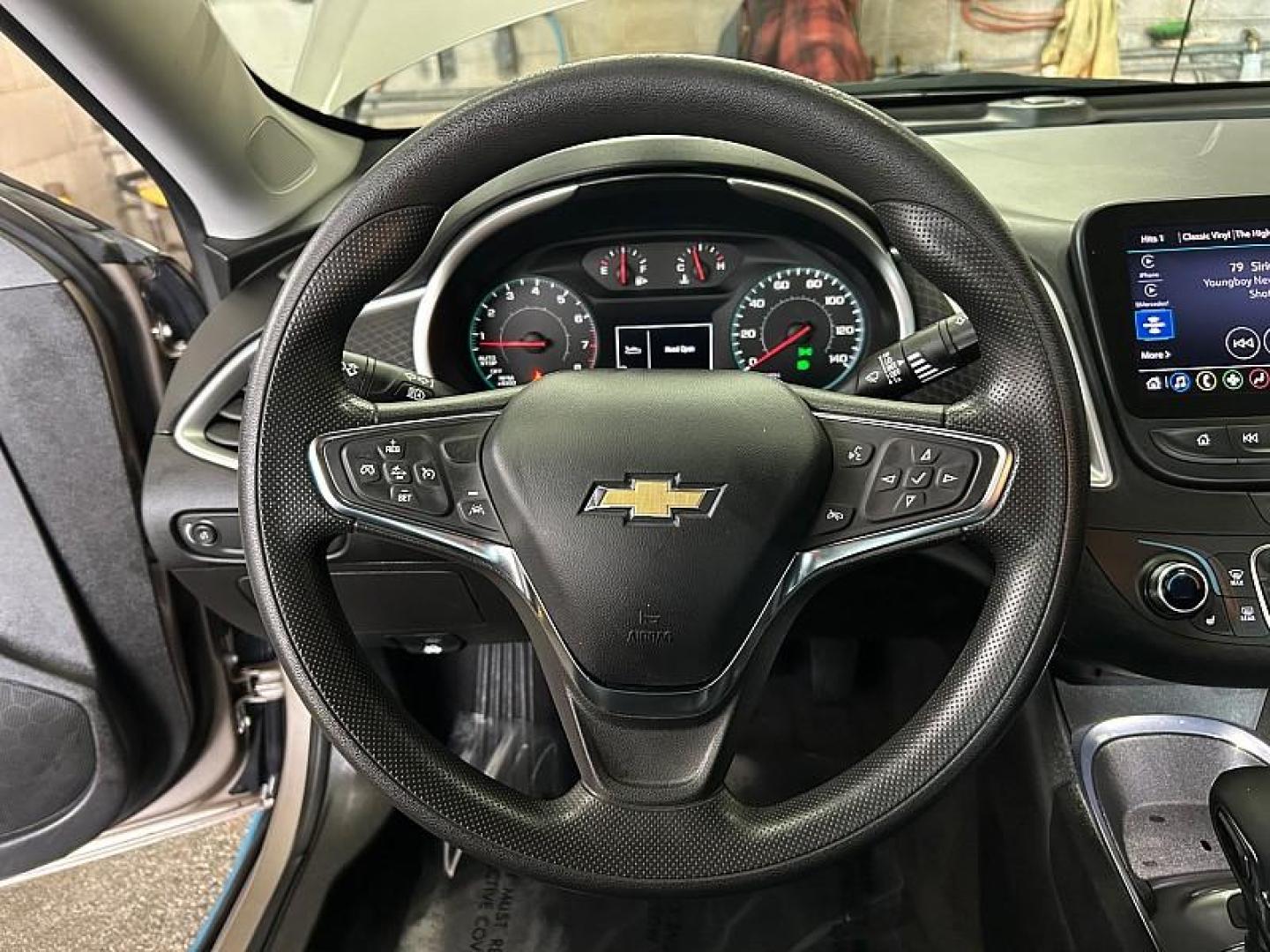 2023 GRAY Chevrolet Malibu (1G1ZD5ST6PF) with an 4-Cyl Turbo 1.5 Liter engine, Automatic CVT transmission, located at 412 Auto Vista Drive, Palmdale, 93551, (661) 945-0620, 34.592636, -118.136681 - Photo#10
