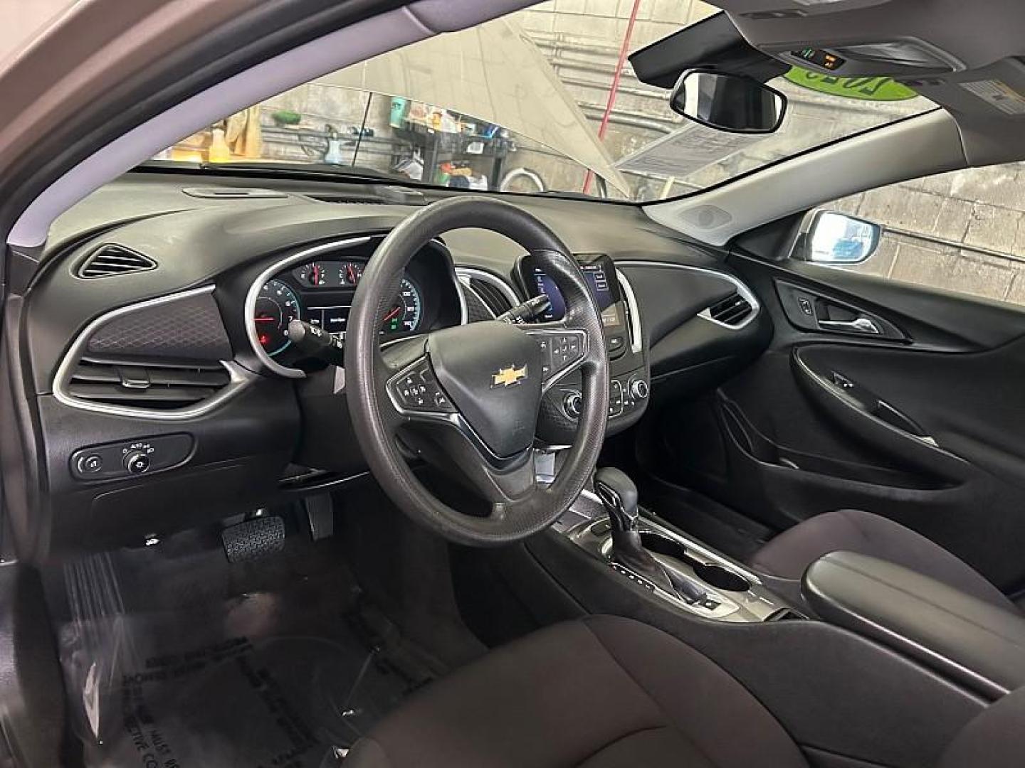 2023 GRAY Chevrolet Malibu (1G1ZD5ST6PF) with an 4-Cyl Turbo 1.5 Liter engine, Automatic CVT transmission, located at 412 Auto Vista Drive, Palmdale, 93551, (661) 945-0620, 34.592636, -118.136681 - Photo#14