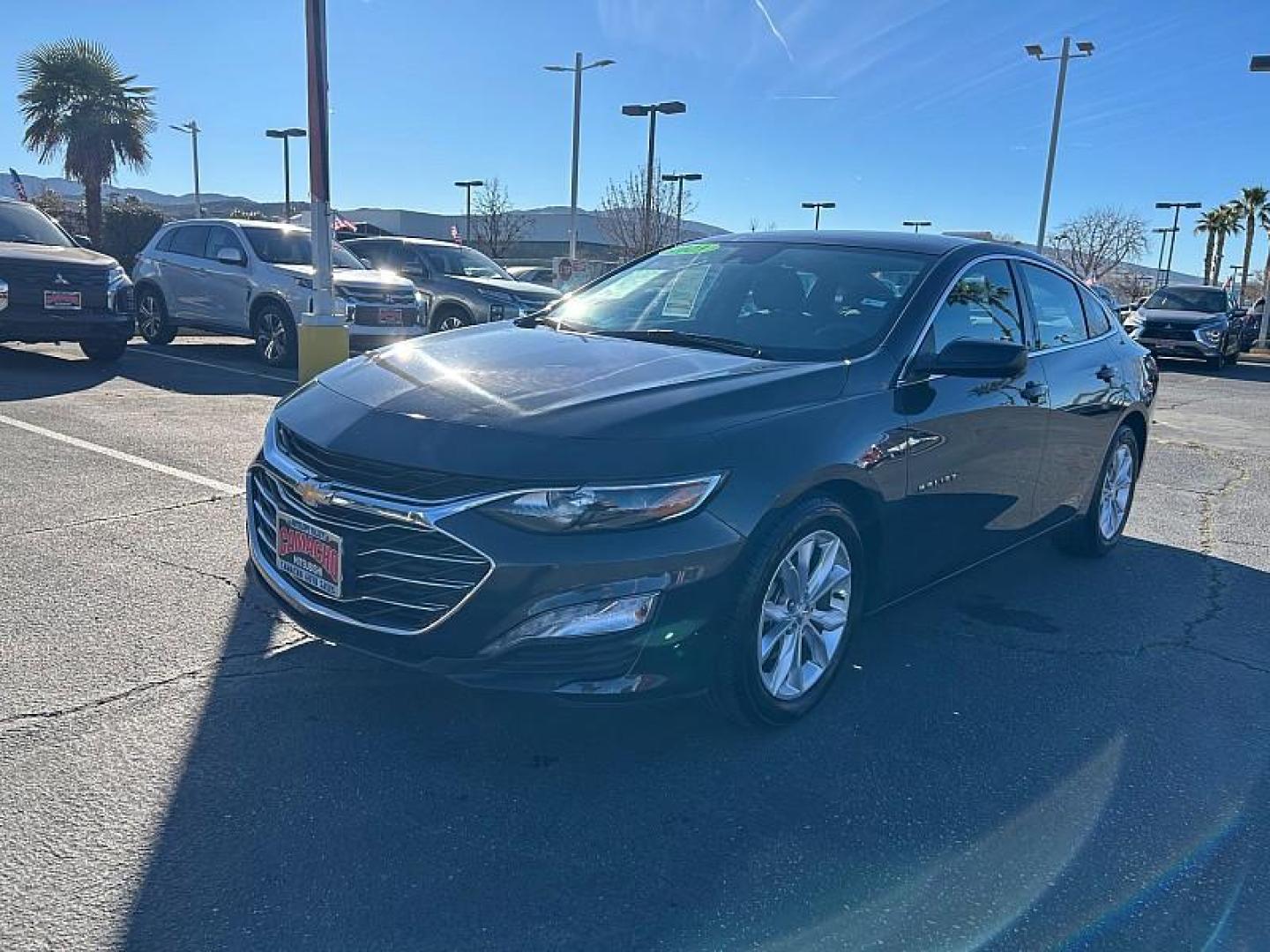 2023 GRAY Chevrolet Malibu (1G1ZD5ST9PF) with an 4-Cyl Turbo 1.5 Liter engine, Automatic CVT transmission, located at 412 Auto Vista Drive, Palmdale, 93551, (661) 945-0620, 34.592636, -118.136681- Photo#4
