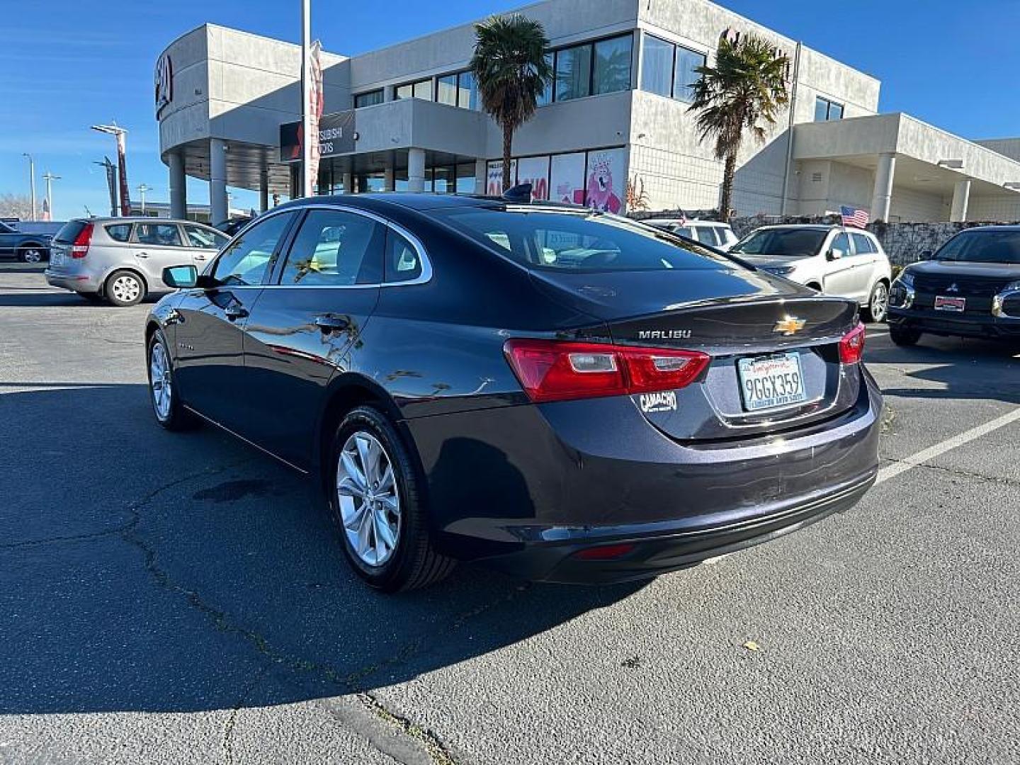 2023 GRAY Chevrolet Malibu (1G1ZD5ST9PF) with an 4-Cyl Turbo 1.5 Liter engine, Automatic CVT transmission, located at 412 Auto Vista Drive, Palmdale, 93551, (661) 945-0620, 34.592636, -118.136681- Photo#10