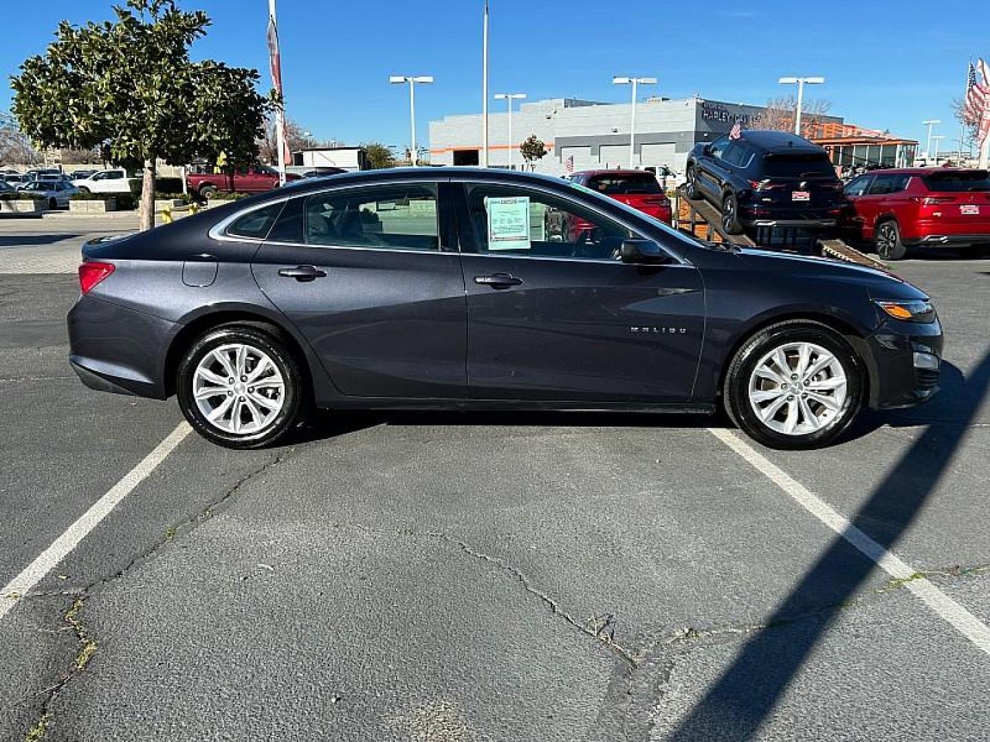 2023 GRAY Chevrolet Malibu (1G1ZD5ST9PF) with an 4-Cyl Turbo 1.5 Liter engine, Automatic CVT transmission, located at 412 Auto Vista Drive, Palmdale, 93551, (661) 945-0620, 34.592636, -118.136681- Photo#19