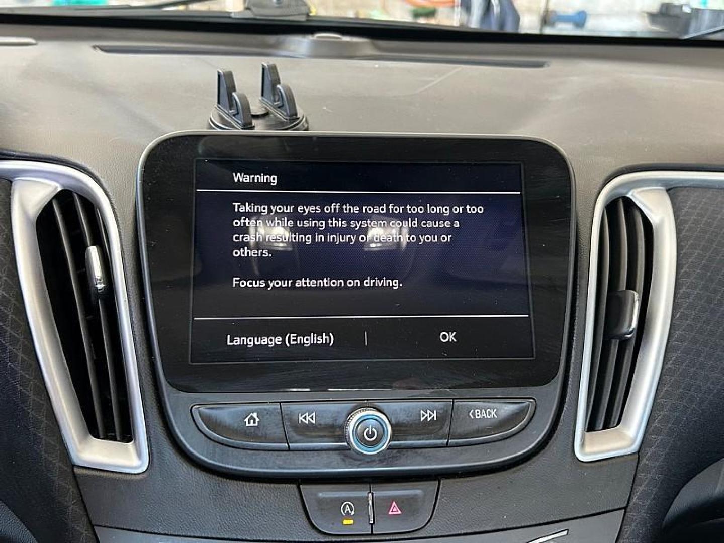 2023 GRAY Chevrolet Malibu (1G1ZD5ST9PF) with an 4-Cyl Turbo 1.5 Liter engine, Automatic CVT transmission, located at 412 Auto Vista Drive, Palmdale, 93551, (661) 945-0620, 34.592636, -118.136681- Photo#28
