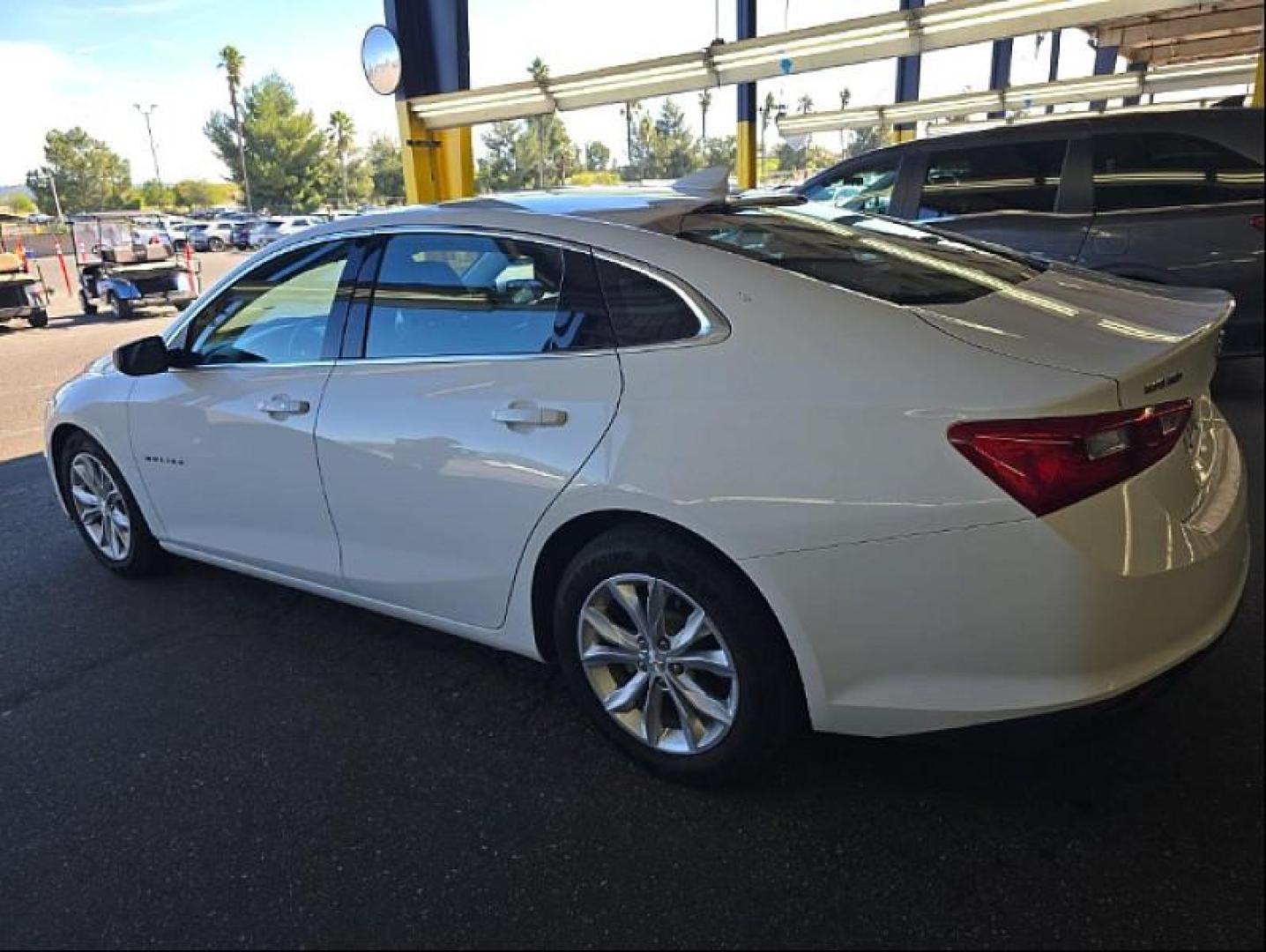 2023 WHITE Chevrolet Malibu (1G1ZD5ST7PF) with an 4-Cyl Turbo 1.5 Liter engine, Automatic CVT transmission, located at 412 Auto Vista Drive, Palmdale, 93551, (661) 945-0620, 34.592636, -118.136681- Photo#5