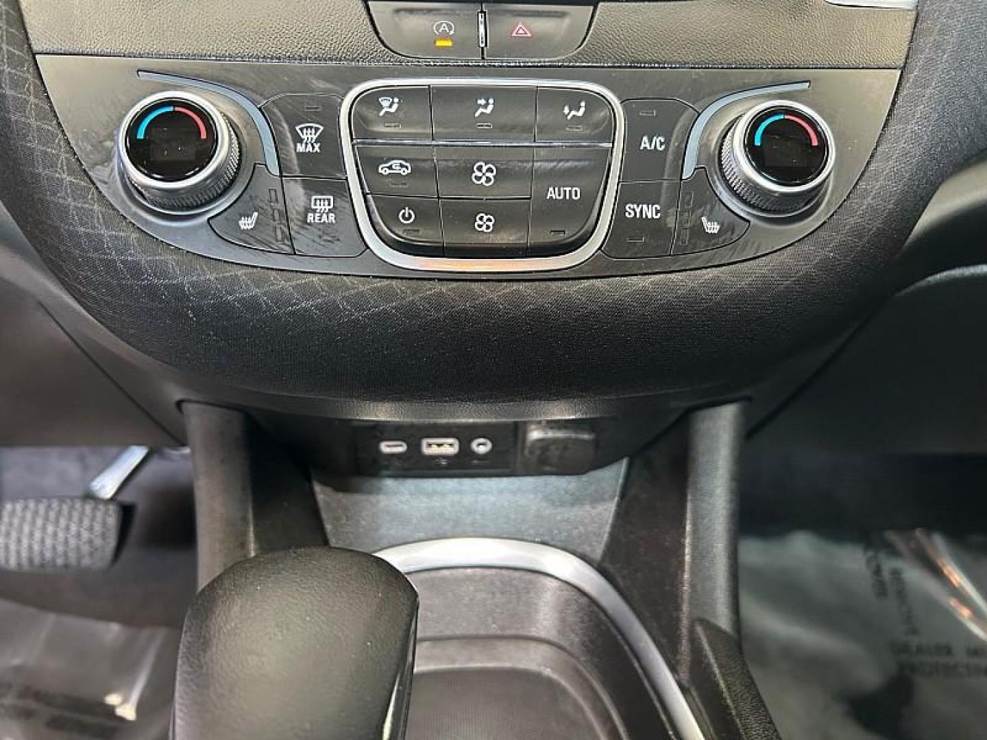 2023 WHITE Chevrolet Malibu (1G1ZD5ST7PF) with an 4-Cyl Turbo 1.5 Liter engine, Automatic CVT transmission, located at 412 Auto Vista Drive, Palmdale, 93551, (661) 945-0620, 34.592636, -118.136681- Photo#23