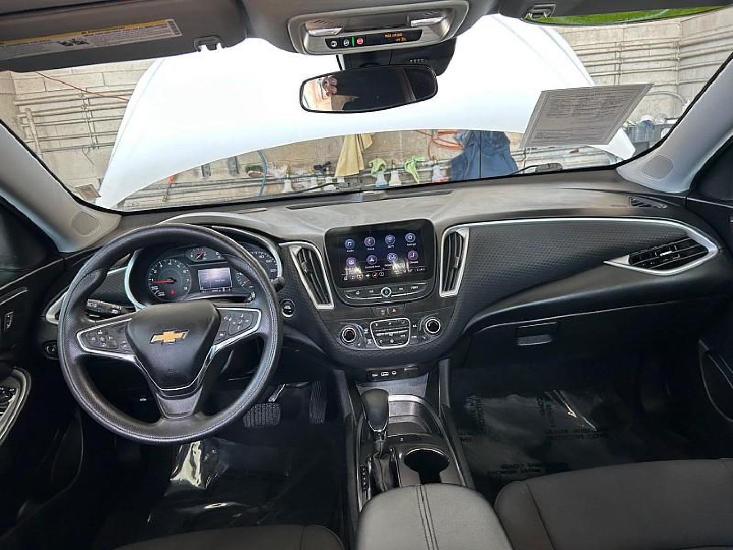 2023 WHITE Chevrolet Malibu (1G1ZD5ST7PF) with an 4-Cyl Turbo 1.5 Liter engine, Automatic CVT transmission, located at 412 Auto Vista Drive, Palmdale, 93551, (661) 945-0620, 34.592636, -118.136681- Photo#25