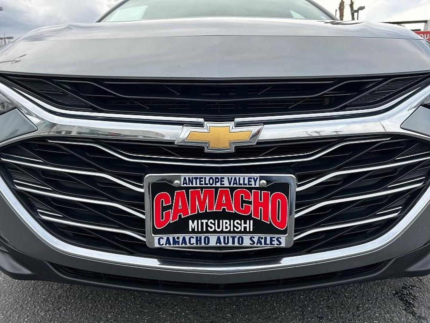 2023 GRAY Chevrolet Malibu (1G1ZD5ST7PF) with an 4-Cyl Turbo 1.5 Liter engine, Automatic CVT transmission, located at 412 Auto Vista Drive, Palmdale, 93551, (661) 945-0620, 34.592636, -118.136681 - Photo#2