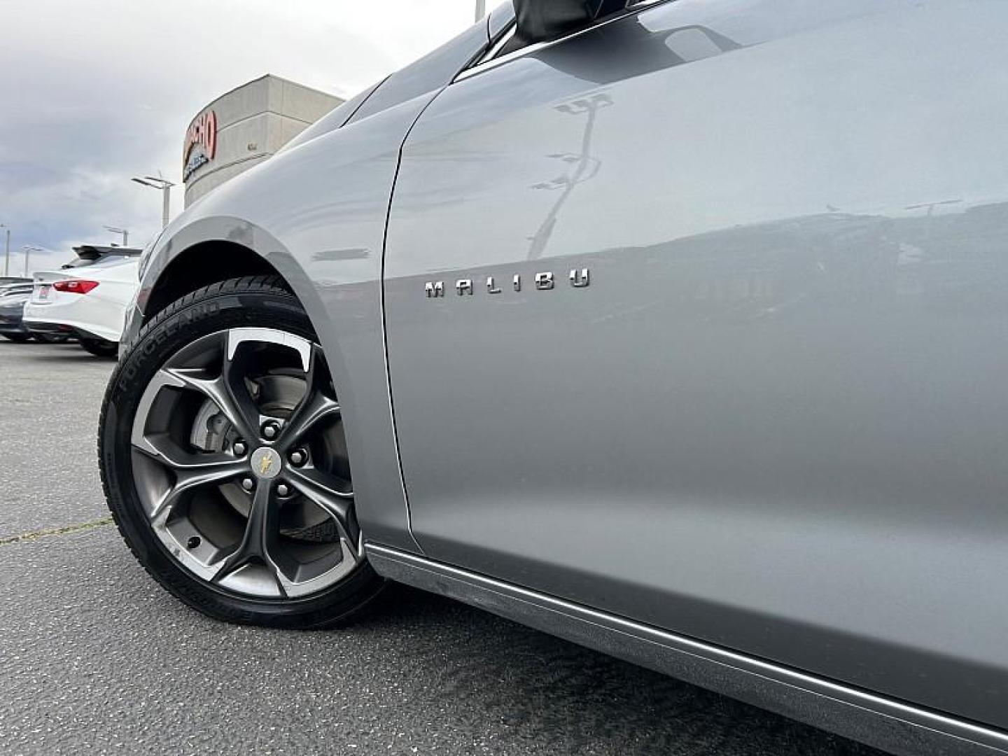 2023 GRAY Chevrolet Malibu (1G1ZD5ST7PF) with an 4-Cyl Turbo 1.5 Liter engine, Automatic CVT transmission, located at 412 Auto Vista Drive, Palmdale, 93551, (661) 945-0620, 34.592636, -118.136681 - Photo#10