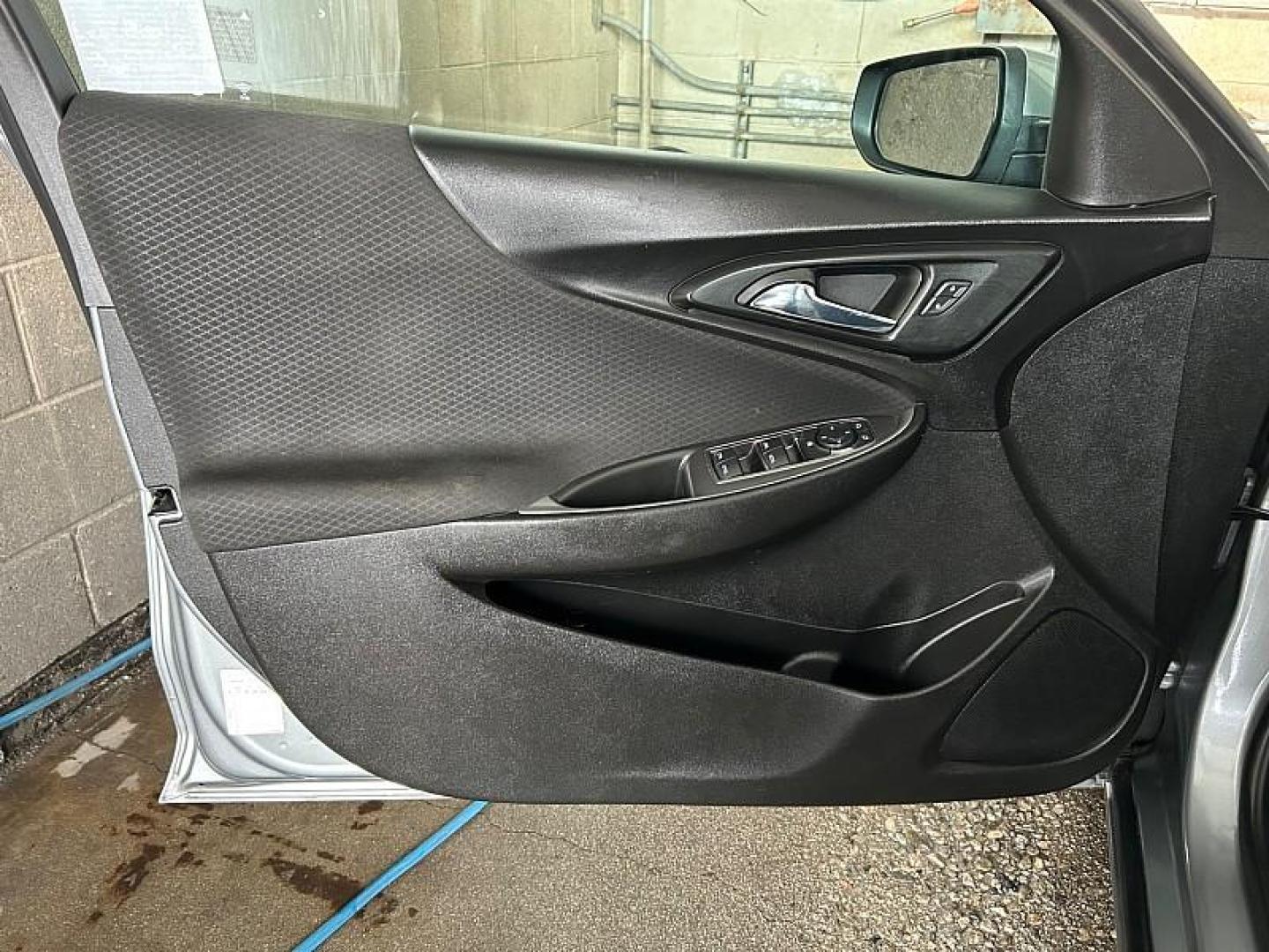 2023 GRAY Chevrolet Malibu (1G1ZD5ST7PF) with an 4-Cyl Turbo 1.5 Liter engine, Automatic CVT transmission, located at 412 Auto Vista Drive, Palmdale, 93551, (661) 945-0620, 34.592636, -118.136681 - Photo#42