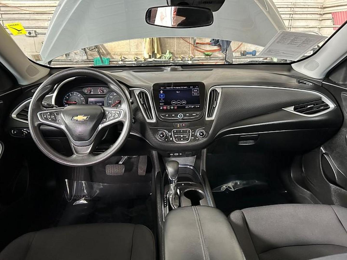 2023 GRAY Chevrolet Malibu (1G1ZD5ST7PF) with an 4-Cyl Turbo 1.5 Liter engine, Automatic CVT transmission, located at 412 Auto Vista Drive, Palmdale, 93551, (661) 945-0620, 34.592636, -118.136681 - Photo#44