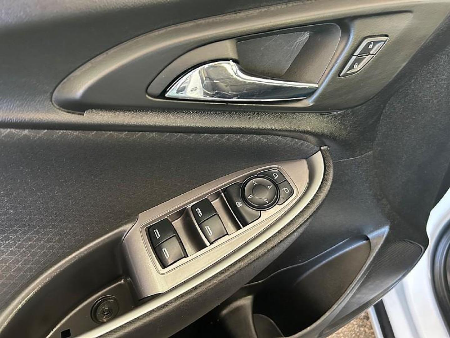 2023 WHITE Chevrolet Malibu (1G1ZD5ST2PF) with an 4-Cyl Turbo 1.5 Liter engine, Automatic CVT transmission, located at 412 Auto Vista Drive, Palmdale, 93551, (661) 945-0620, 34.592636, -118.136681- Photo#19