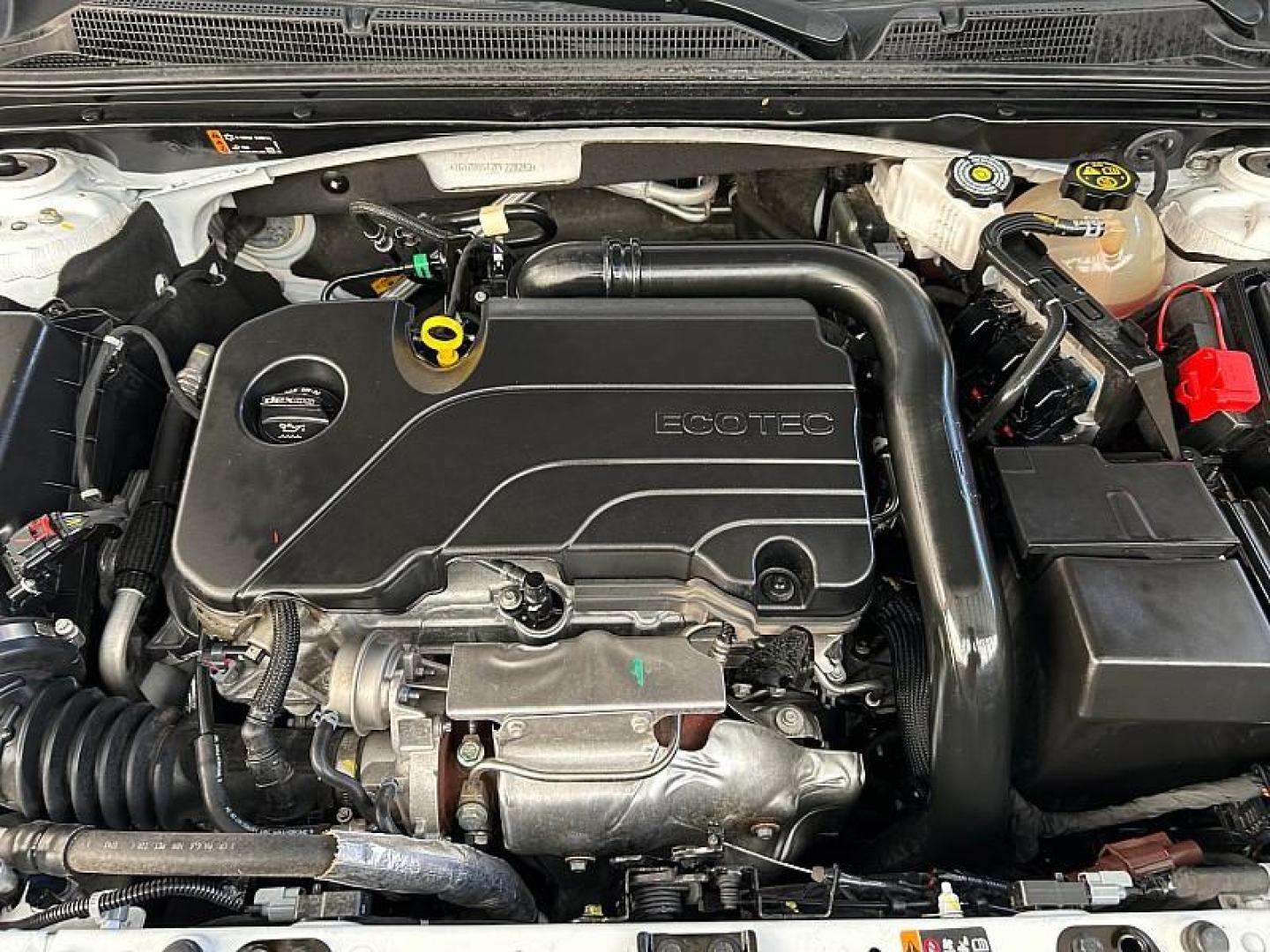 2023 WHITE Chevrolet Malibu (1G1ZD5ST2PF) with an 4-Cyl Turbo 1.5 Liter engine, Automatic CVT transmission, located at 412 Auto Vista Drive, Palmdale, 93551, (661) 945-0620, 34.592636, -118.136681- Photo#23