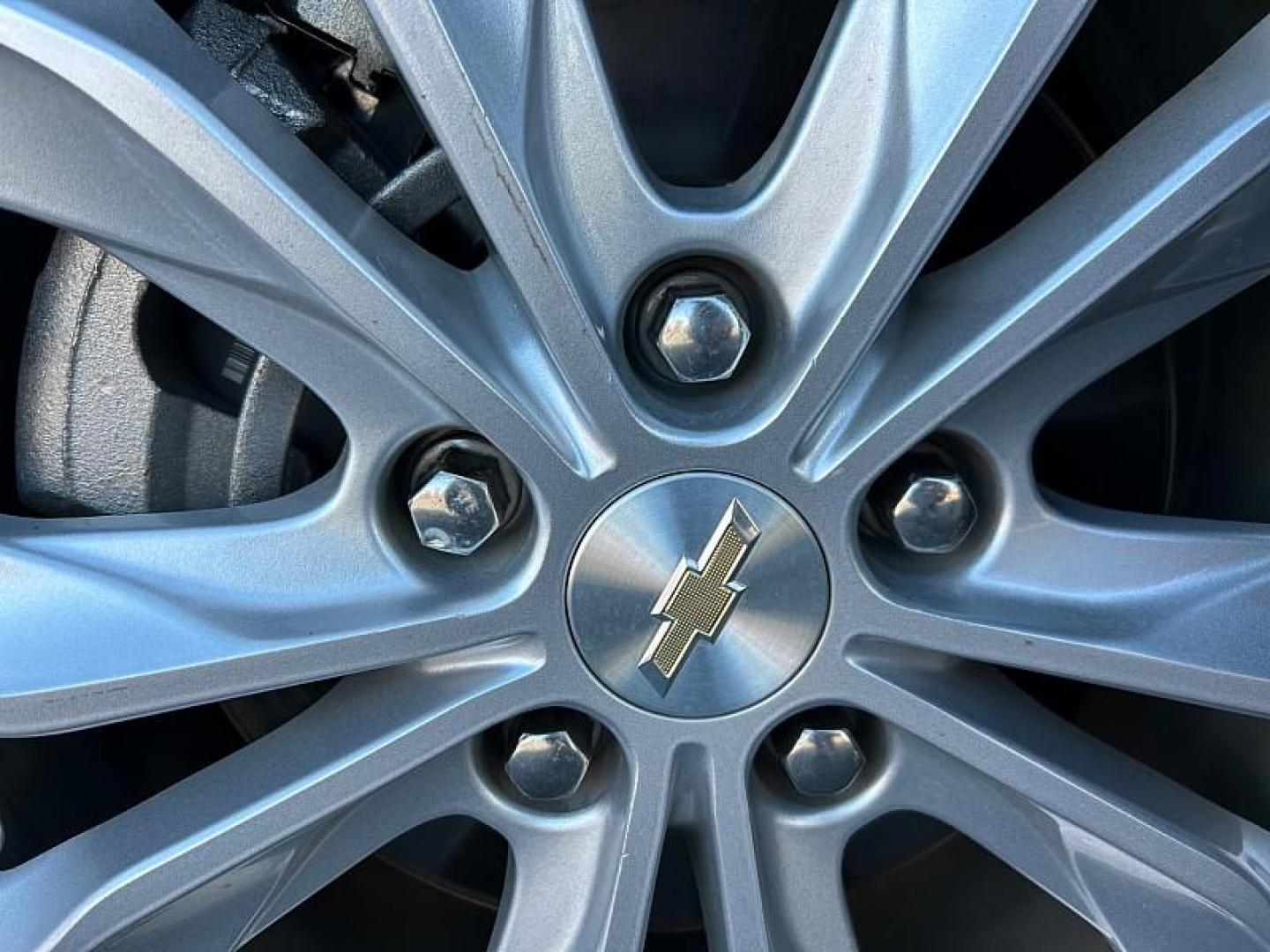 2023 GRAY Chevrolet Malibu (1G1ZD5STXPF) with an 4-Cyl Turbo 1.5 Liter engine, Automatic CVT transmission, located at 412 Auto Vista Drive, Palmdale, 93551, (661) 945-0620, 34.592636, -118.136681 - Photo#18