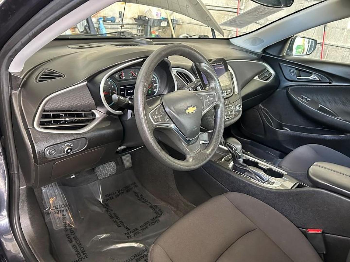 2023 GRAY Chevrolet Malibu (1G1ZD5STXPF) with an 4-Cyl Turbo 1.5 Liter engine, Automatic CVT transmission, located at 412 Auto Vista Drive, Palmdale, 93551, (661) 945-0620, 34.592636, -118.136681 - Photo#20