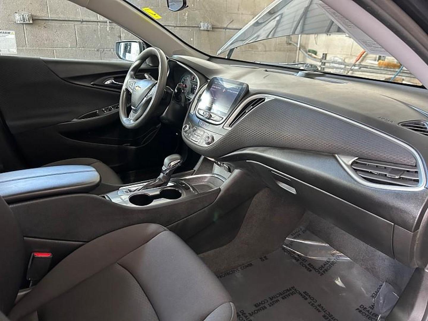 2023 GRAY Chevrolet Malibu (1G1ZD5STXPF) with an 4-Cyl Turbo 1.5 Liter engine, Automatic CVT transmission, located at 412 Auto Vista Drive, Palmdale, 93551, (661) 945-0620, 34.592636, -118.136681 - Photo#32
