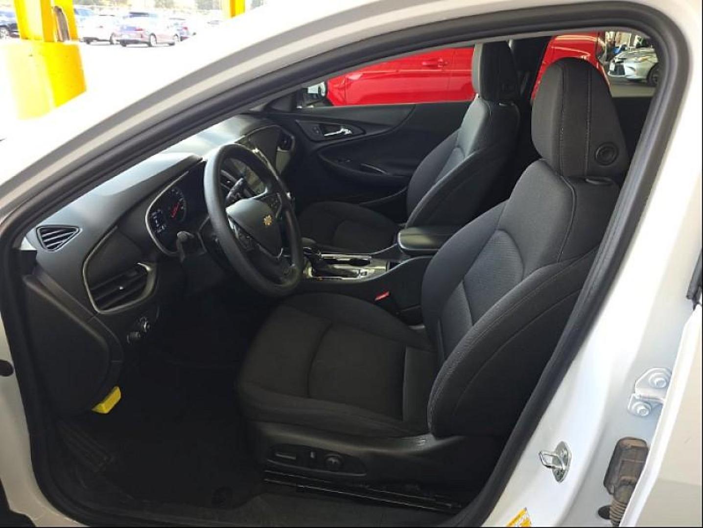 2023 WHITE Chevrolet Malibu (1G1ZD5ST7PF) with an 4-Cyl Turbo 1.5 Liter engine, Automatic CVT transmission, located at 412 Auto Vista Drive, Palmdale, 93551, (661) 945-0620, 34.592636, -118.136681 - Photo#5
