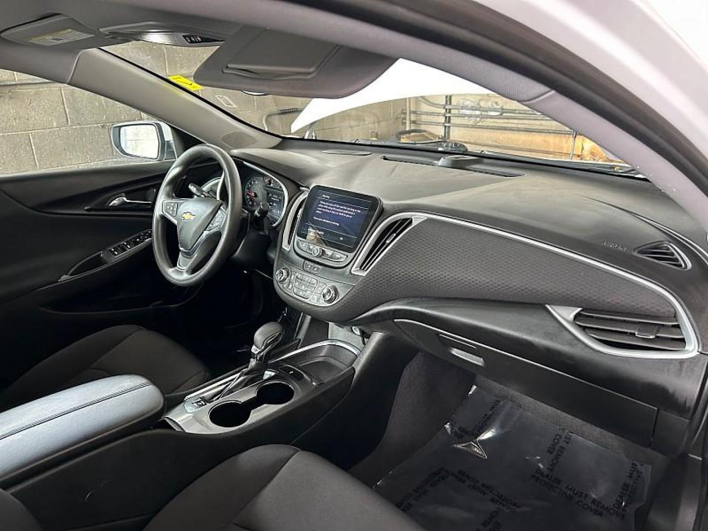 2023 WHITE Chevrolet Malibu (1G1ZD5ST7PF) with an 4-Cyl Turbo 1.5 Liter engine, Automatic CVT transmission, located at 412 Auto Vista Drive, Palmdale, 93551, (661) 945-0620, 34.592636, -118.136681 - Photo#31