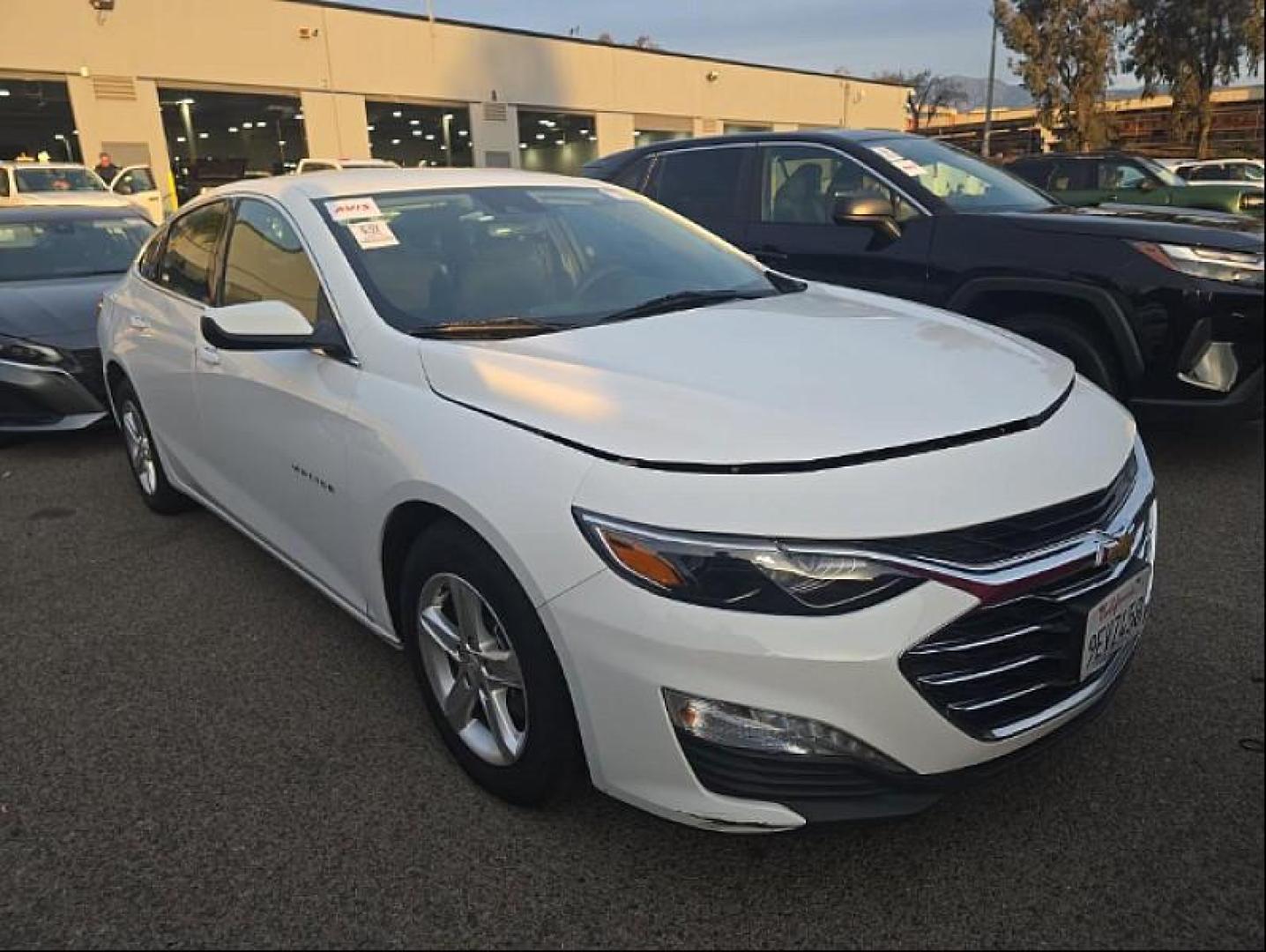 2023 WHITE Chevrolet Malibu (1G1ZD5ST6PF) with an 4-Cyl Turbo 1.5 Liter engine, Automatic CVT transmission, located at 412 Auto Vista Drive, Palmdale, 93551, (661) 945-0620, 34.592636, -118.136681 - Photo#1