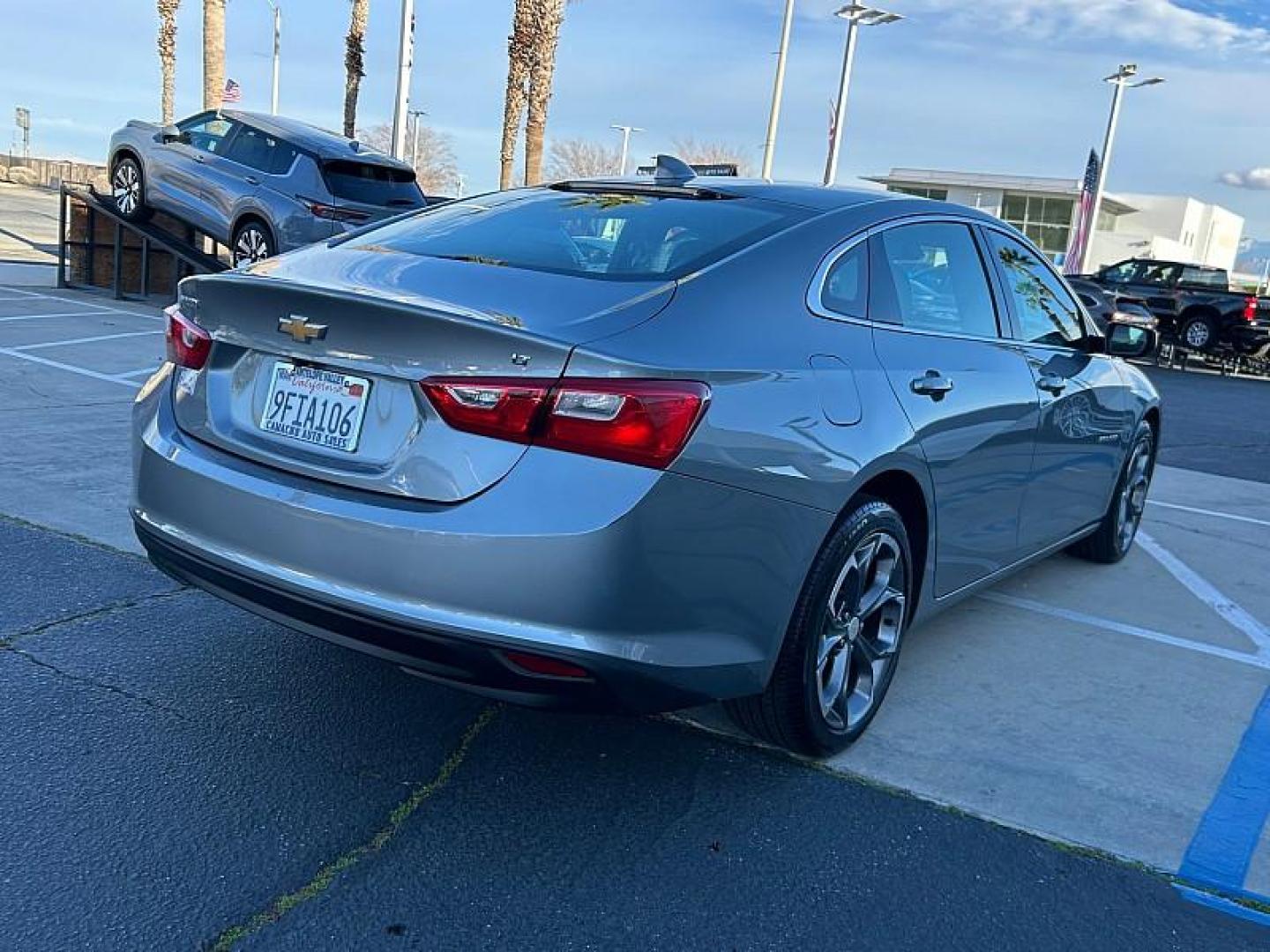 2023 GRAY Chevrolet Malibu (1G1ZD5ST2PF) with an 4-Cyl Turbo 1.5 Liter engine, Automatic CVT transmission, located at 412 Auto Vista Drive, Palmdale, 93551, (661) 945-0620, 34.592636, -118.136681 - Photo#2
