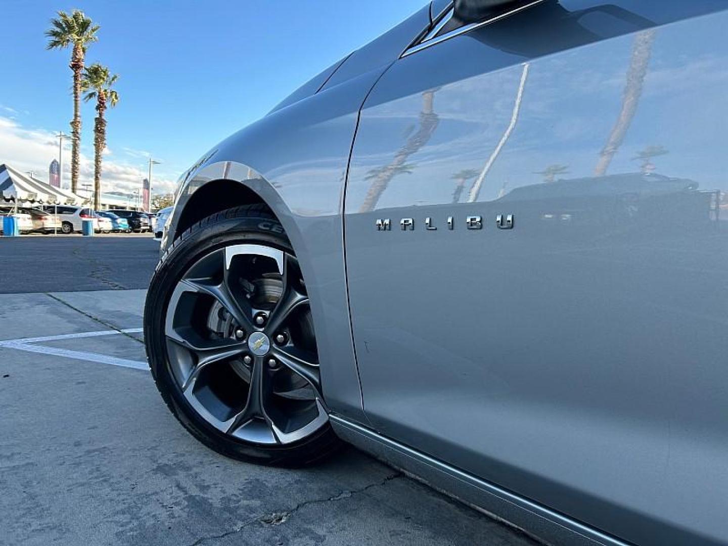 2023 GRAY Chevrolet Malibu (1G1ZD5ST2PF) with an 4-Cyl Turbo 1.5 Liter engine, Automatic CVT transmission, located at 412 Auto Vista Drive, Palmdale, 93551, (661) 945-0620, 34.592636, -118.136681 - Photo#12