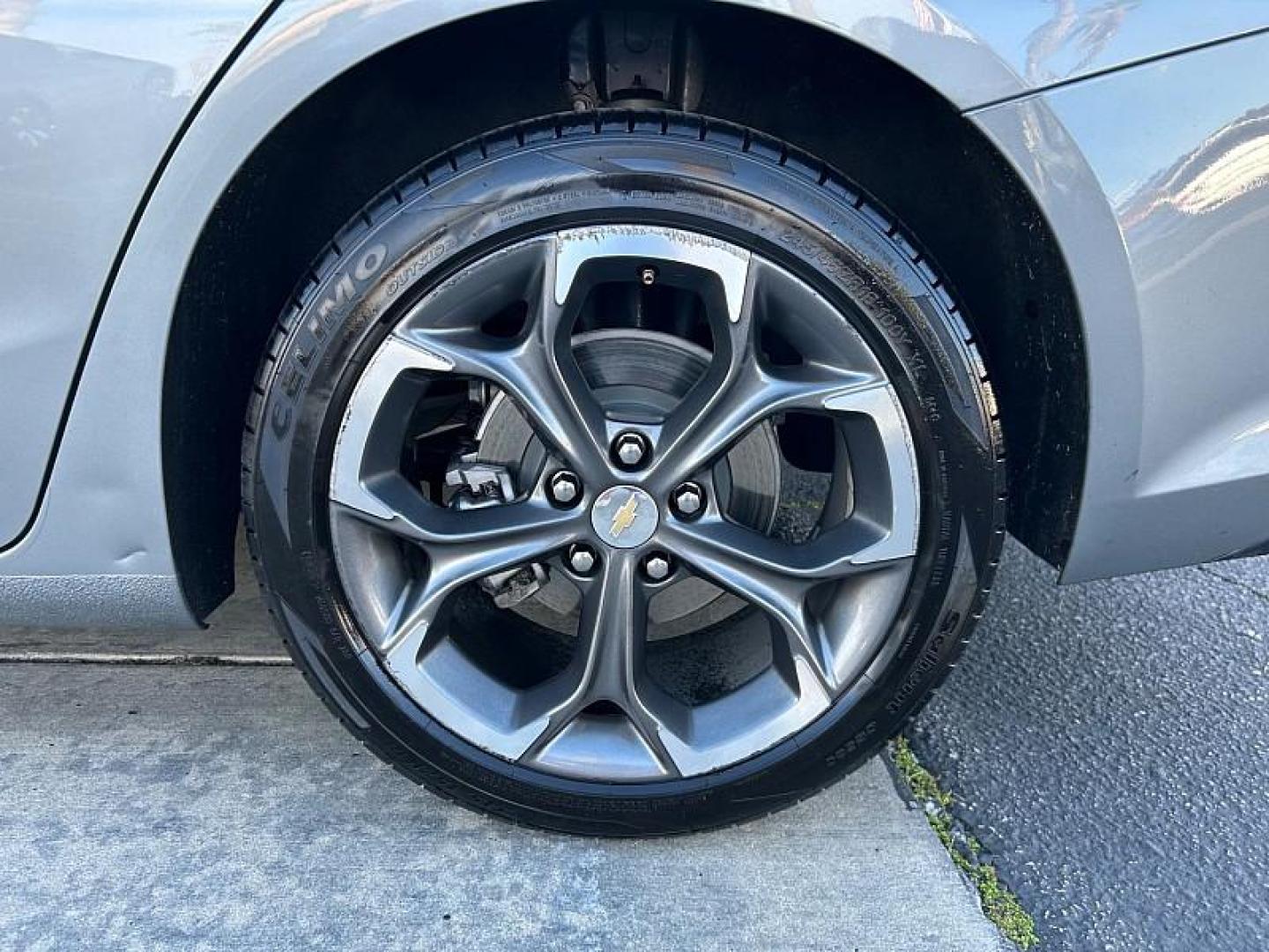 2023 GRAY Chevrolet Malibu (1G1ZD5ST2PF) with an 4-Cyl Turbo 1.5 Liter engine, Automatic CVT transmission, located at 412 Auto Vista Drive, Palmdale, 93551, (661) 945-0620, 34.592636, -118.136681 - Photo#17