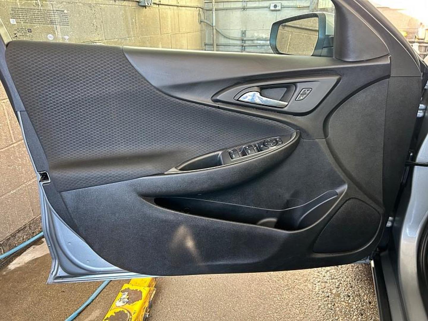 2023 GRAY Chevrolet Malibu (1G1ZD5ST2PF) with an 4-Cyl Turbo 1.5 Liter engine, Automatic CVT transmission, located at 412 Auto Vista Drive, Palmdale, 93551, (661) 945-0620, 34.592636, -118.136681 - Photo#20