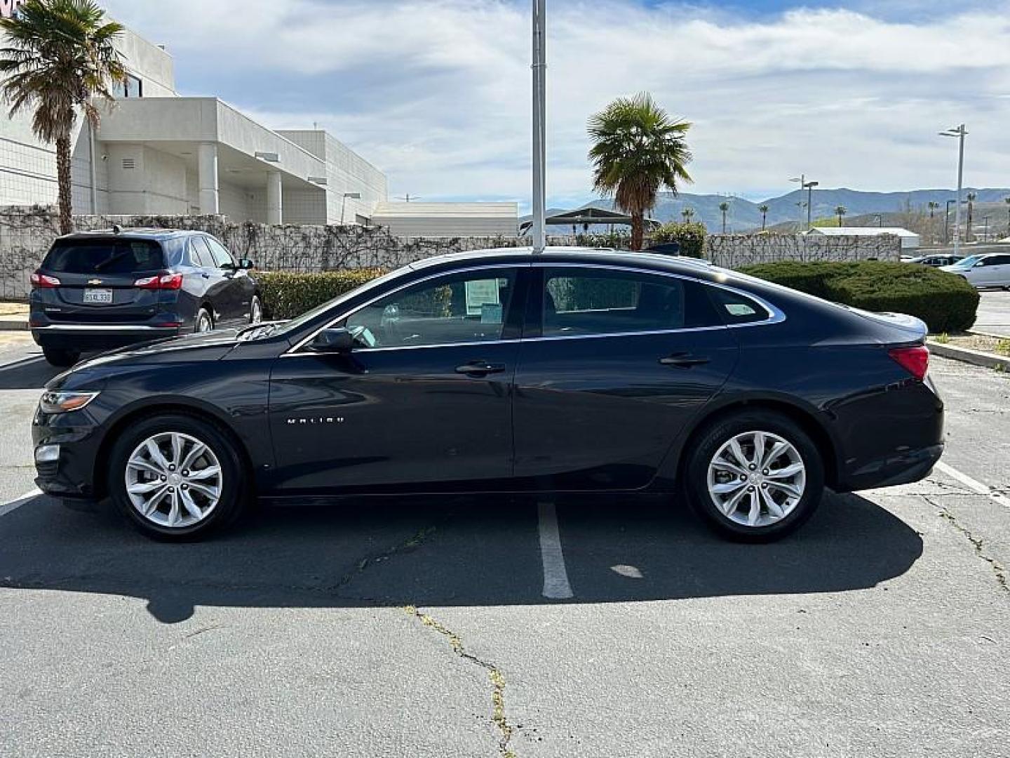 2023 GRAY Chevrolet Malibu (1G1ZD5ST2PF) with an 4-Cyl Turbo 1.5 Liter engine, Automatic CVT transmission, located at 412 Auto Vista Drive, Palmdale, 93551, (661) 945-0620, 34.592636, -118.136681 - Photo#5