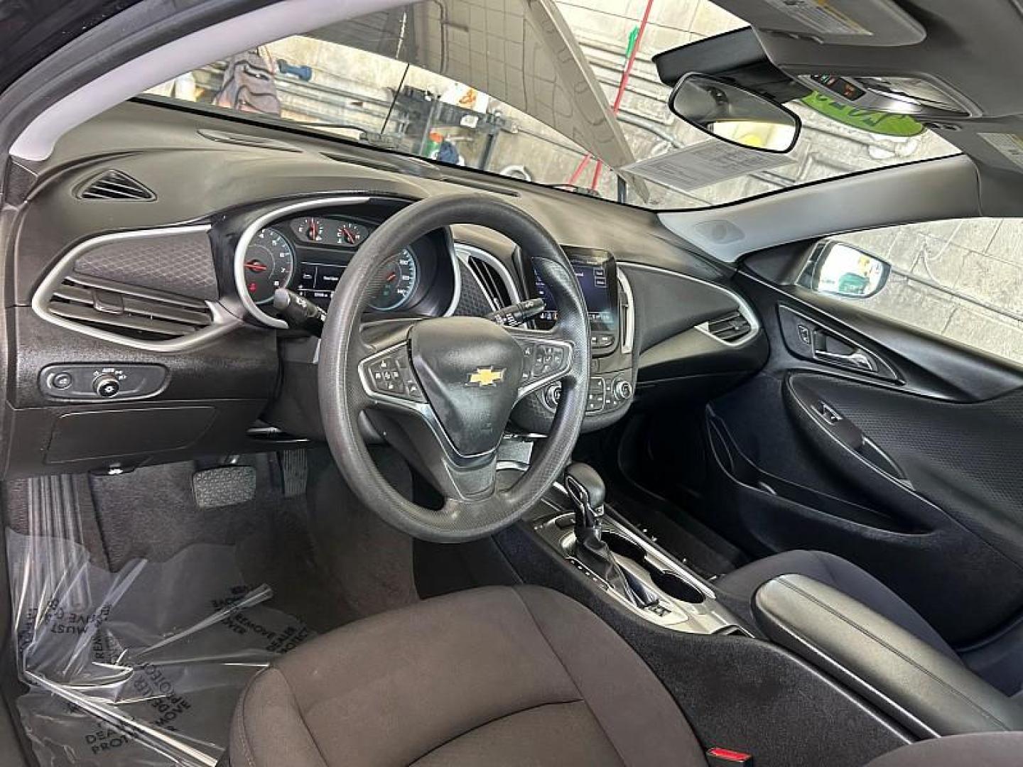 2023 GRAY Chevrolet Malibu (1G1ZD5ST2PF) with an 4-Cyl Turbo 1.5 Liter engine, Automatic CVT transmission, located at 412 Auto Vista Drive, Palmdale, 93551, (661) 945-0620, 34.592636, -118.136681 - Photo#18