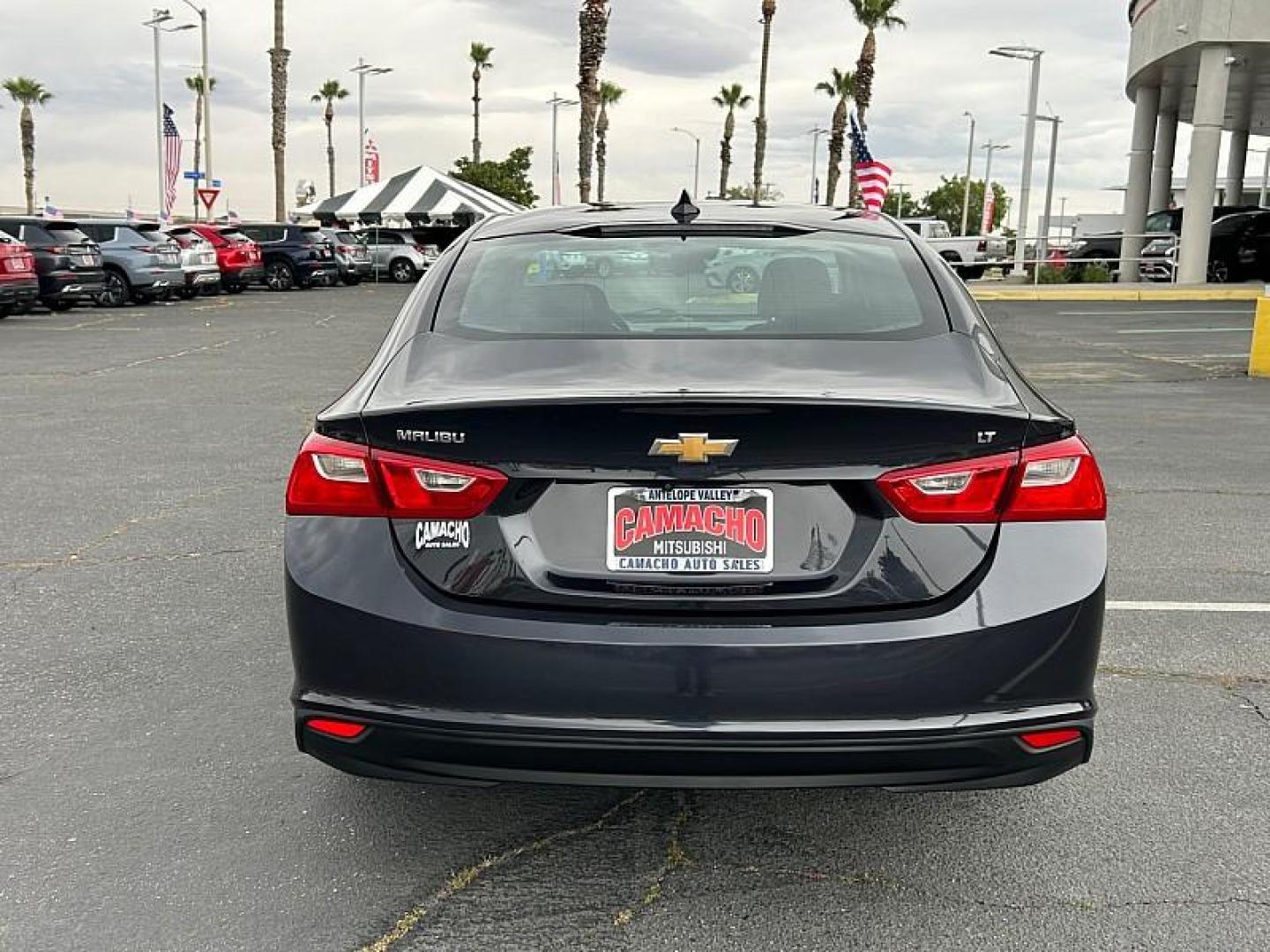 2023 DK GRAY Chevrolet Malibu (1G1ZD5ST5PF) with an 4-Cyl Turbo 1.5 Liter engine, Automatic CVT transmission, located at 412 Auto Vista Drive, Palmdale, 93551, (661) 945-0620, 34.592636, -118.136681 - Photo#5