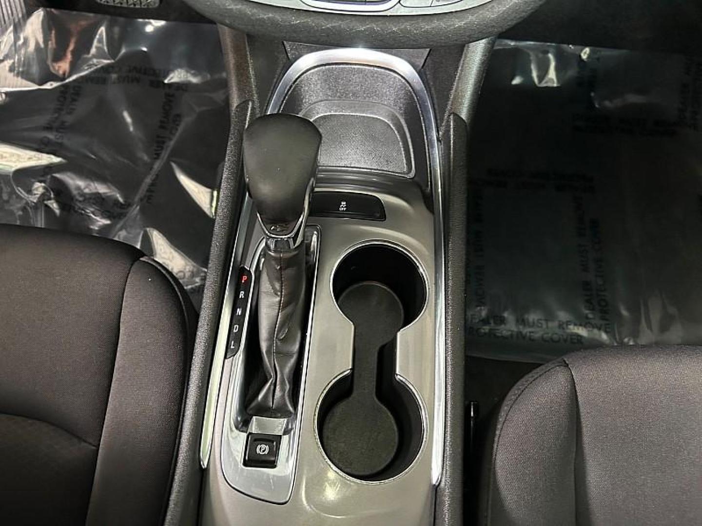 2023 DK GRAY Chevrolet Malibu (1G1ZD5ST5PF) with an 4-Cyl Turbo 1.5 Liter engine, Automatic CVT transmission, located at 412 Auto Vista Drive, Palmdale, 93551, (661) 945-0620, 34.592636, -118.136681 - Photo#13