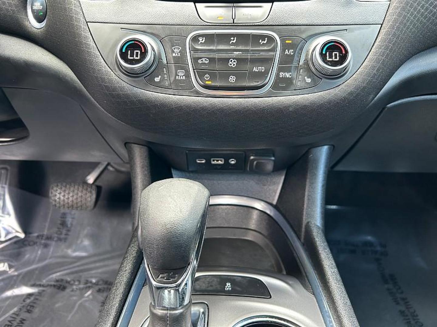 2023 BLUE Chevrolet Malibu (1G1ZD5ST0PF) with an 4-Cyl Turbo 1.5 Liter engine, Automatic CVT transmission, located at 412 Auto Vista Drive, Palmdale, 93551, (661) 945-0620, 34.592636, -118.136681 - Photo#15