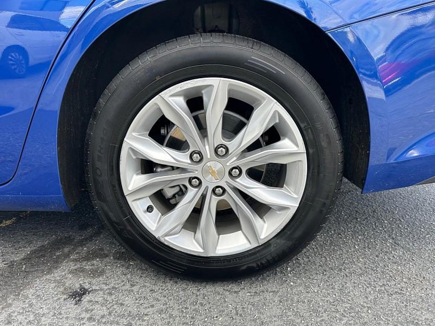 2023 BLUE Chevrolet Malibu (1G1ZD5ST0PF) with an 4-Cyl Turbo 1.5 Liter engine, Automatic CVT transmission, located at 412 Auto Vista Drive, Palmdale, 93551, (661) 945-0620, 34.592636, -118.136681 - Photo#25