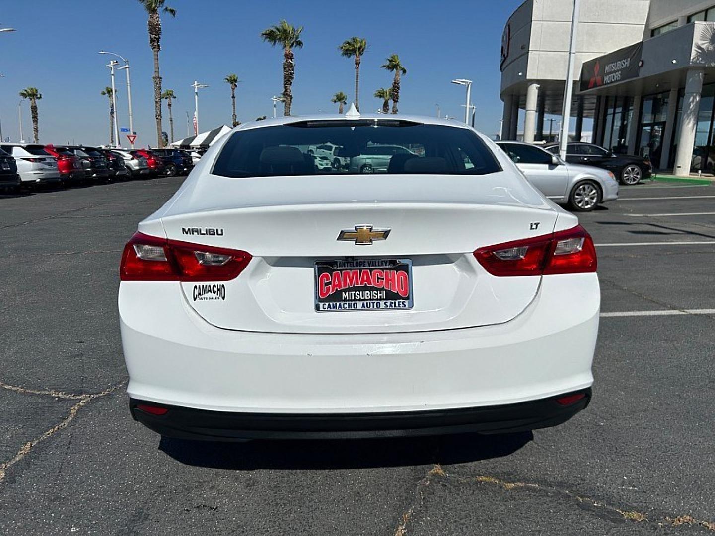 2023 WHITE Chevrolet Malibu (1G1ZD5ST7PF) with an 4-Cyl Turbo 1.5 Liter engine, Automatic CVT transmission, located at 412 Auto Vista Drive, Palmdale, 93551, (661) 945-0620, 34.592636, -118.136681 - Photo#8
