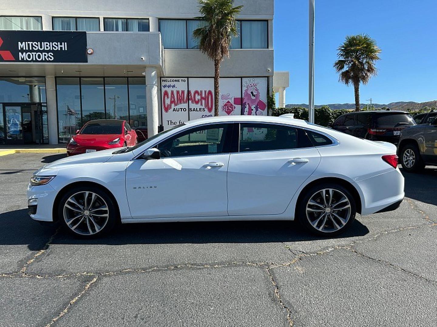 2023 WHITE Chevrolet Malibu (1G1ZD5ST9PF) with an 4-Cyl Turbo 1.5 Liter engine, Automatic CVT transmission, located at 412 Auto Vista Drive, Palmdale, 93551, (661) 945-0620, 34.592636, -118.136681- Photo#5