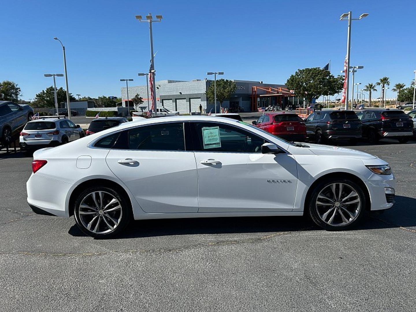 2023 WHITE Chevrolet Malibu (1G1ZD5ST9PF) with an 4-Cyl Turbo 1.5 Liter engine, Automatic CVT transmission, located at 412 Auto Vista Drive, Palmdale, 93551, (661) 945-0620, 34.592636, -118.136681- Photo#7