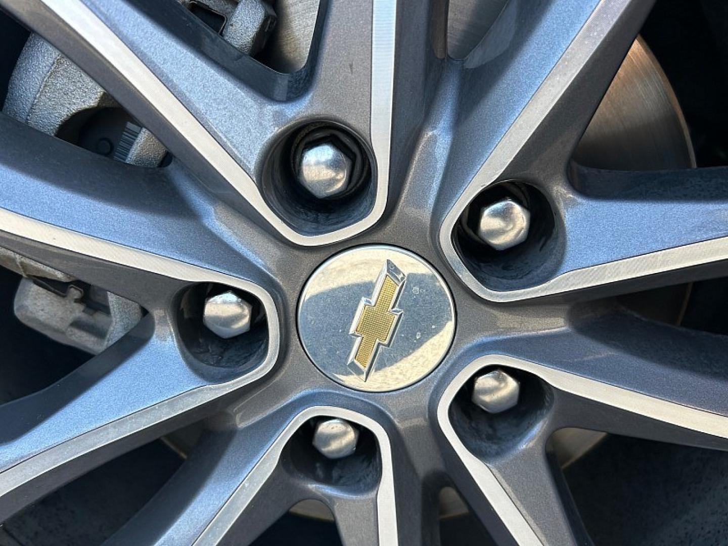 2023 WHITE Chevrolet Malibu (1G1ZD5ST9PF) with an 4-Cyl Turbo 1.5 Liter engine, Automatic CVT transmission, located at 412 Auto Vista Drive, Palmdale, 93551, (661) 945-0620, 34.592636, -118.136681- Photo#9