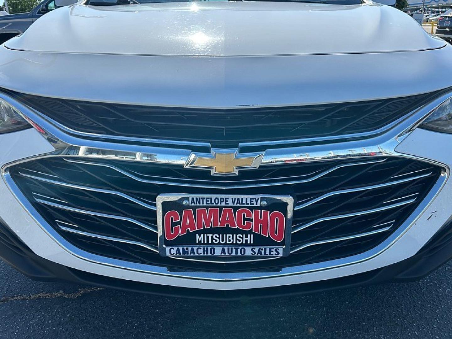 2023 WHITE Chevrolet Malibu (1G1ZD5ST9PF) with an 4-Cyl Turbo 1.5 Liter engine, Automatic CVT transmission, located at 412 Auto Vista Drive, Palmdale, 93551, (661) 945-0620, 34.592636, -118.136681- Photo#12