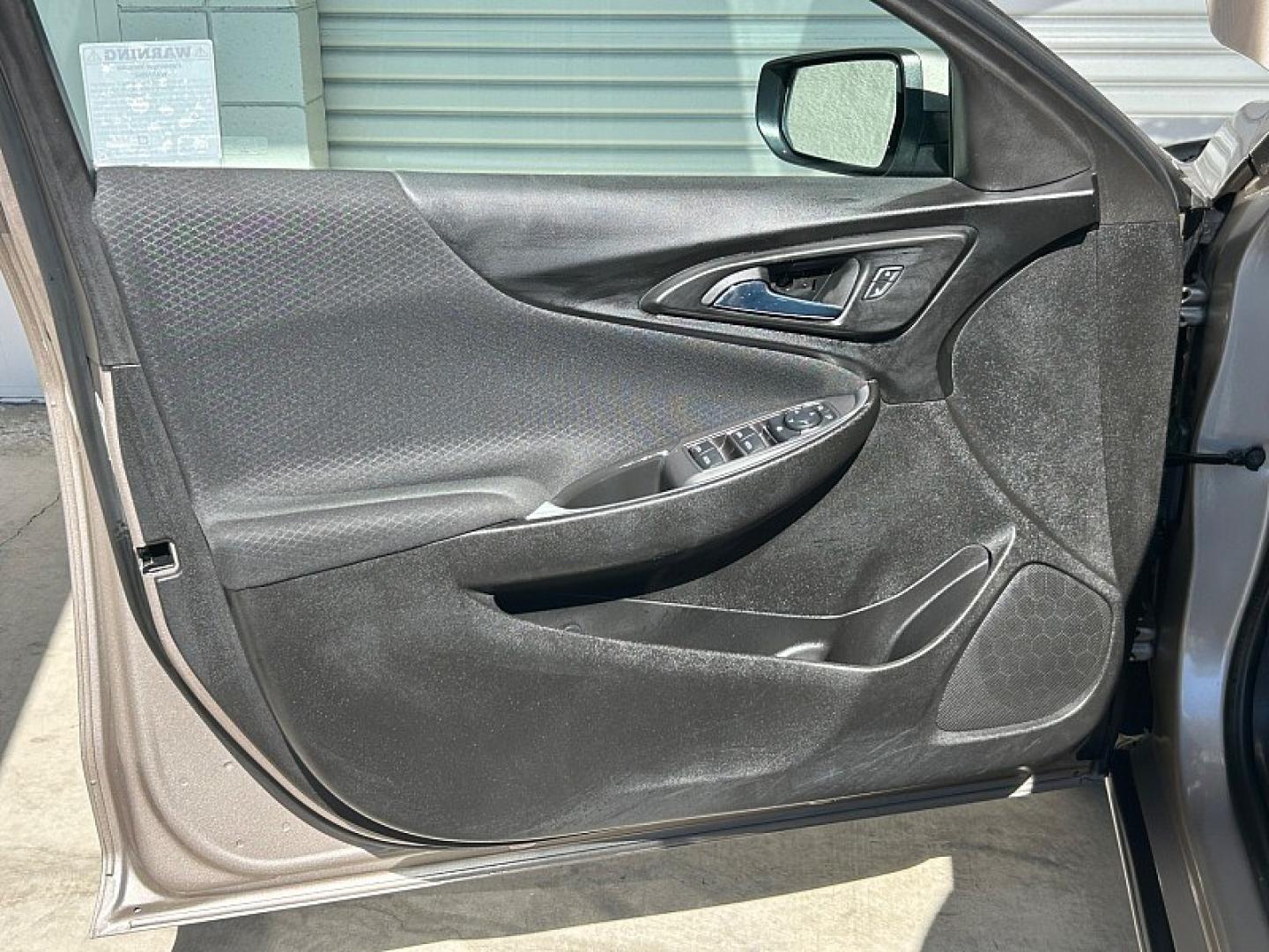 2023 GRAY Chevrolet Malibu (1G1ZD5ST9PF) with an 4-Cyl Turbo 1.5 Liter engine, Automatic CVT transmission, located at 412 Auto Vista Drive, Palmdale, 93551, (661) 945-0620, 34.592636, -118.136681 - Photo#15
