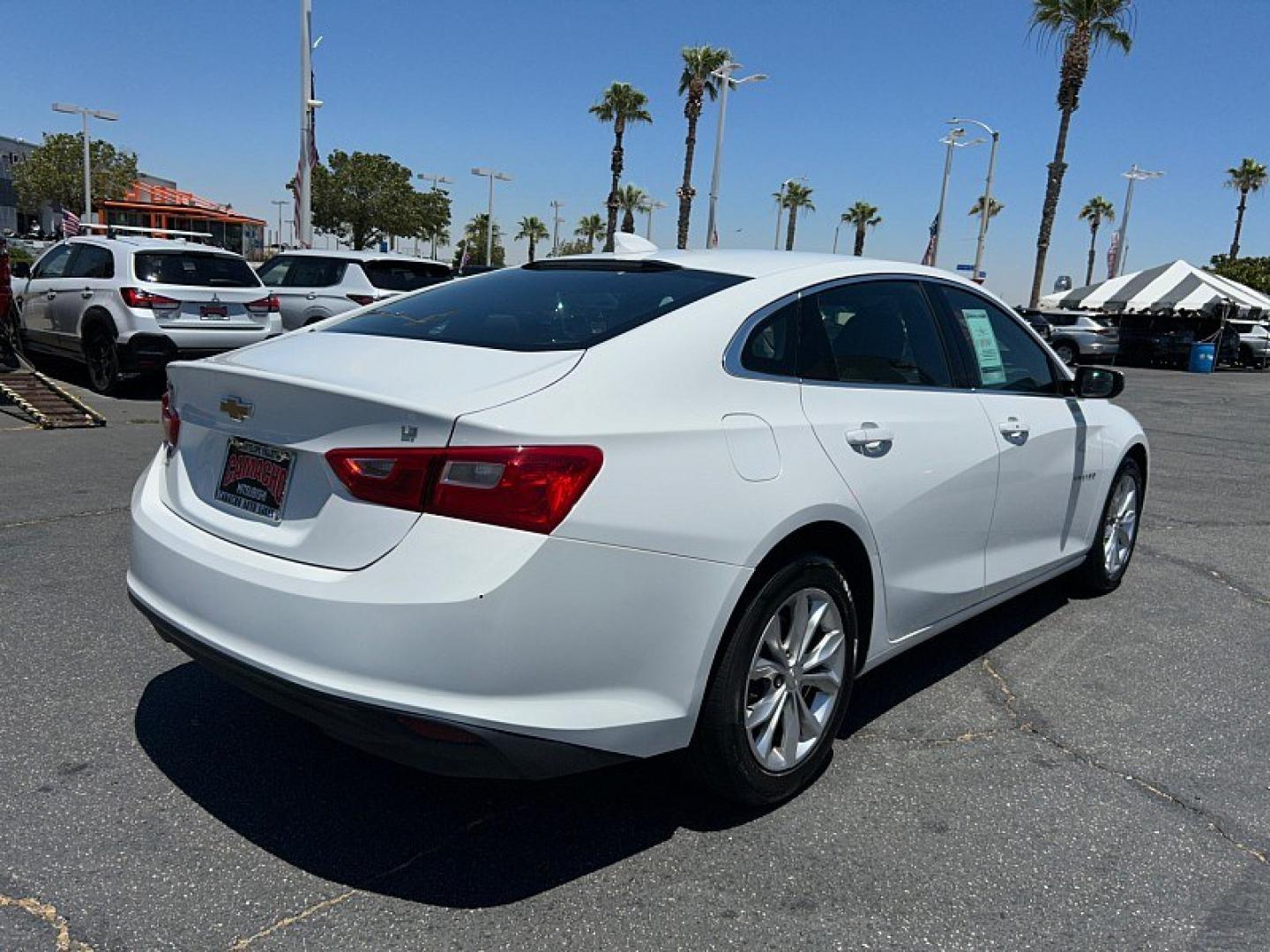 2023 WHITE Chevrolet Malibu (1G1ZD5ST6PF) with an 4-Cyl Turbo 1.5 Liter engine, Automatic CVT transmission, located at 412 Auto Vista Drive, Palmdale, 93551, (661) 945-0620, 34.592636, -118.136681 - Photo#3