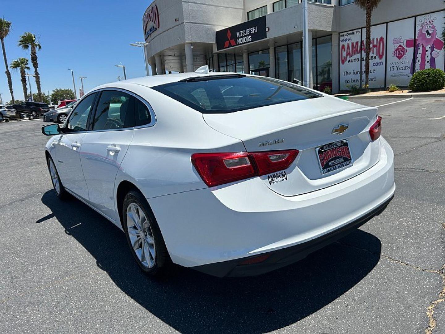 2023 WHITE Chevrolet Malibu (1G1ZD5ST6PF) with an 4-Cyl Turbo 1.5 Liter engine, Automatic CVT transmission, located at 412 Auto Vista Drive, Palmdale, 93551, (661) 945-0620, 34.592636, -118.136681 - Photo#5