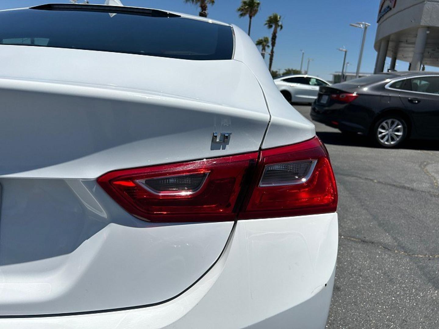 2023 WHITE Chevrolet Malibu (1G1ZD5ST6PF) with an 4-Cyl Turbo 1.5 Liter engine, Automatic CVT transmission, located at 412 Auto Vista Drive, Palmdale, 93551, (661) 945-0620, 34.592636, -118.136681 - Photo#15